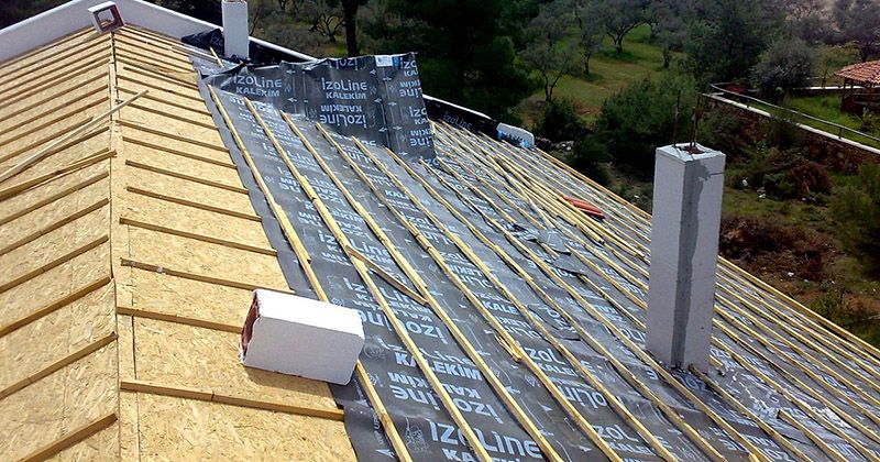 Evka-1 EPDM Kauçuk Çatı – OSB üzerine serilmiş nefes alan su yalıtım örtüsü ve çıtalama